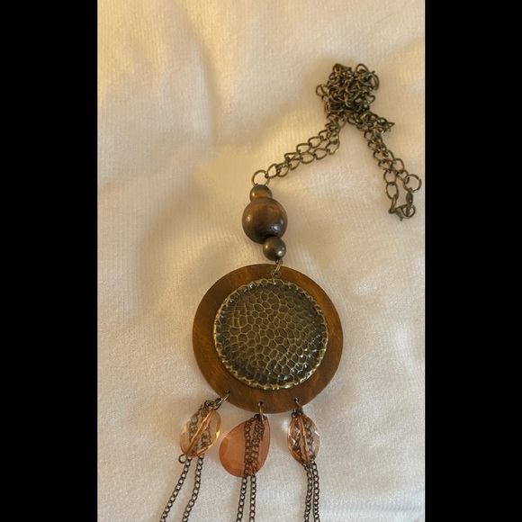 Necklace - Picture 2 of 5